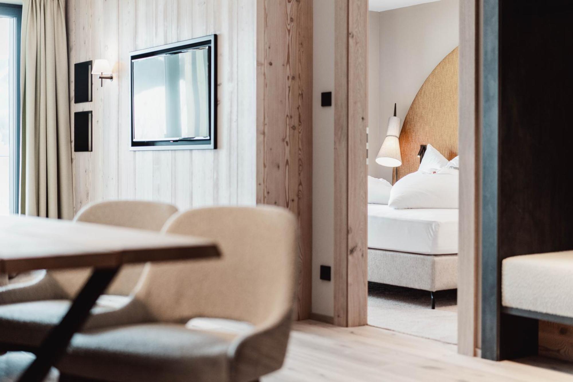 Mons Suites Wine Passion Tannheim Exteriér fotografie