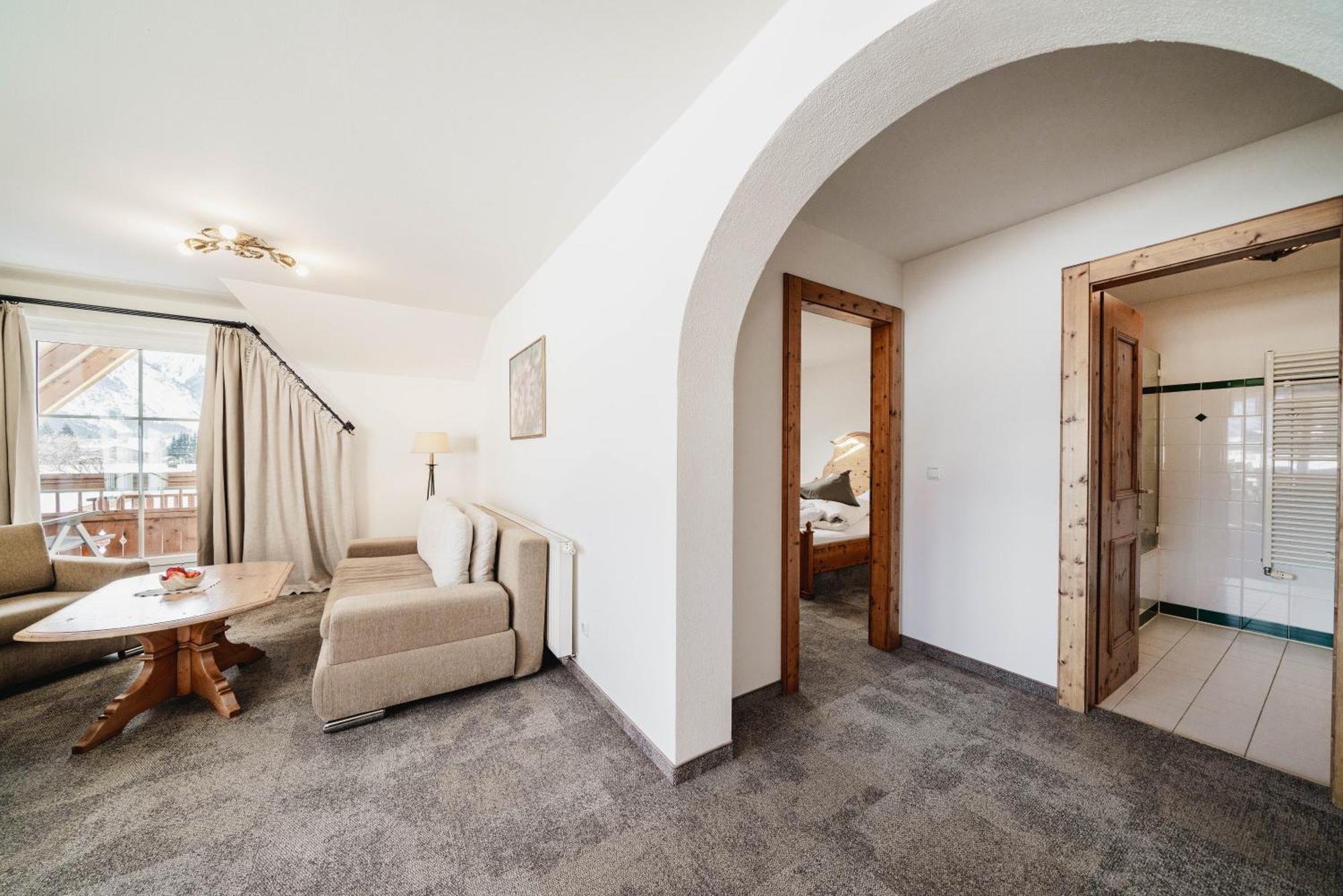 Mons Suites Wine Passion Tannheim Exteriér fotografie