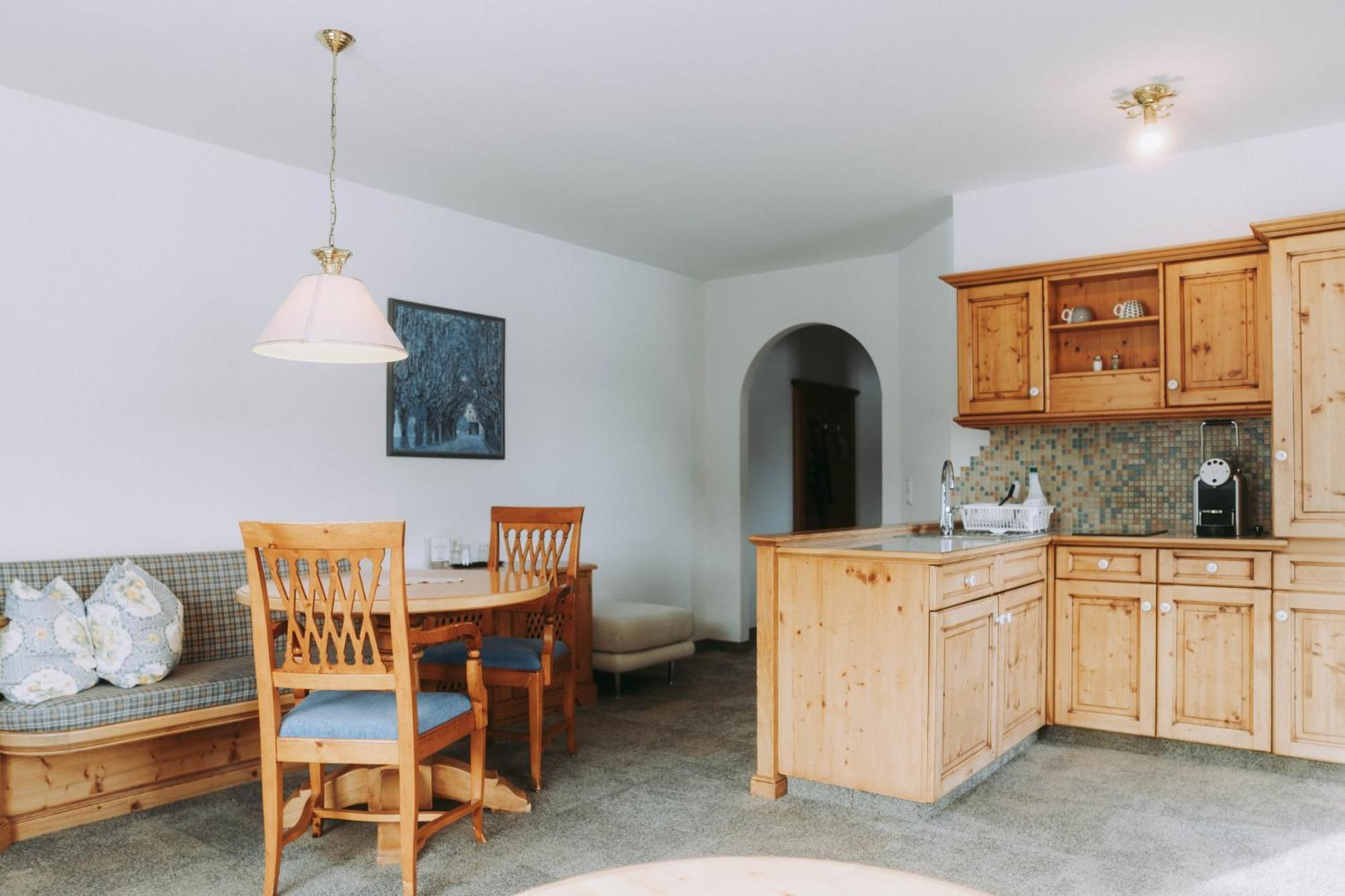 Mons Suites Wine Passion Tannheim Exteriér fotografie